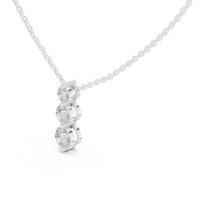 Three Stone Round Lab-Grown Diamond Solitaire Pendantin Rose Gold